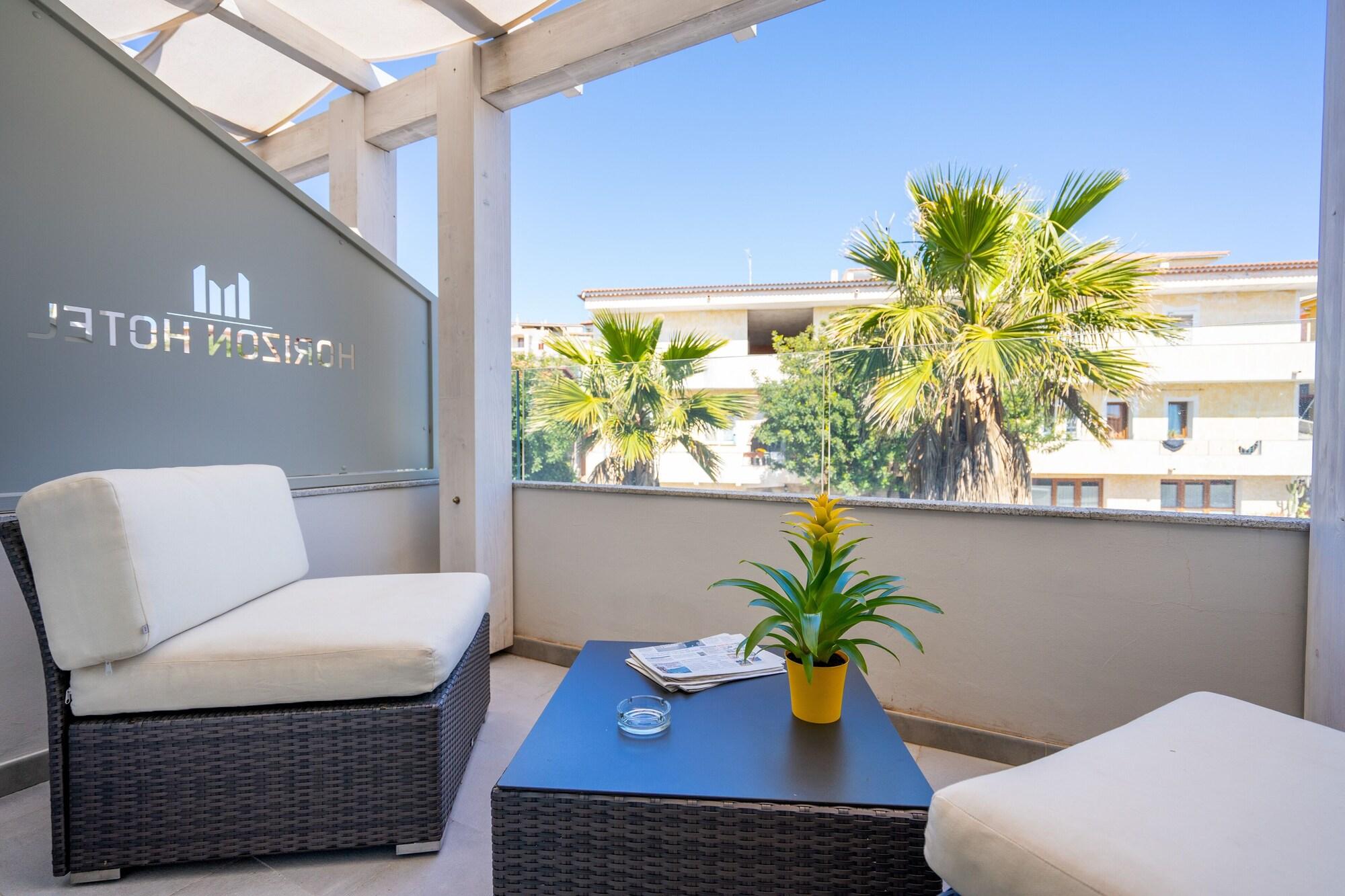 Horizon Hotel Badesi Ngoại thất bức ảnh