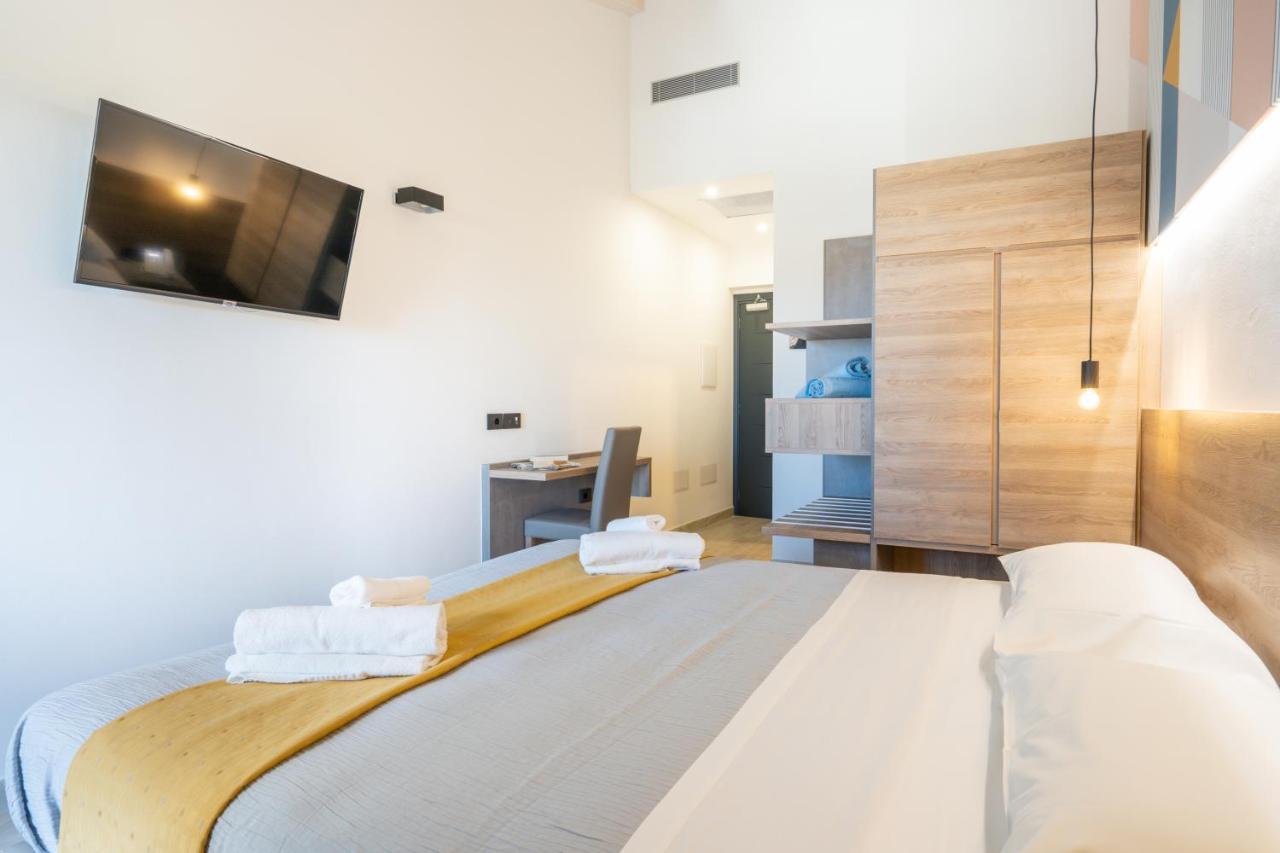 Horizon Hotel Badesi Ngoại thất bức ảnh