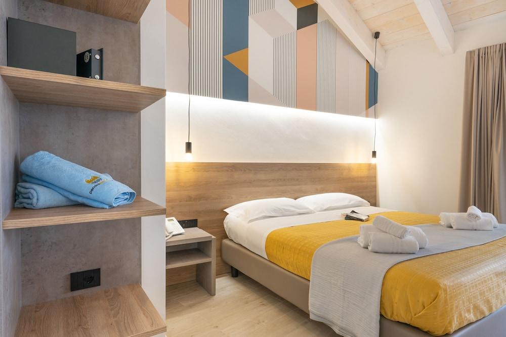 Horizon Hotel Badesi Ngoại thất bức ảnh