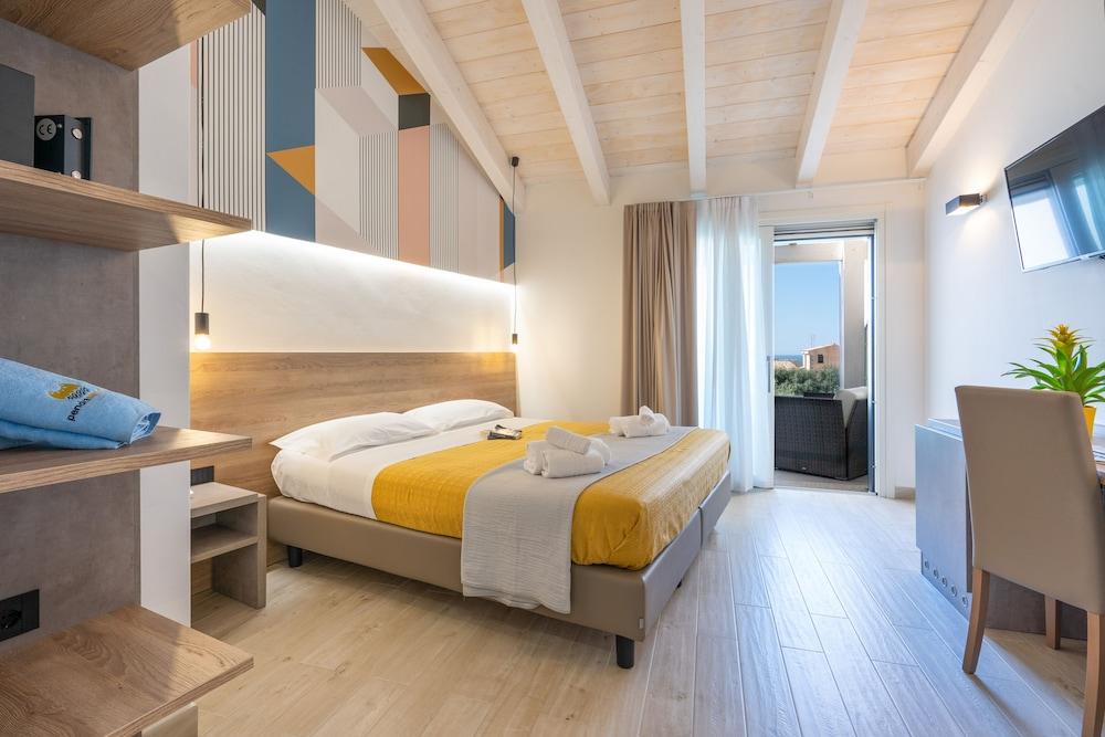 Horizon Hotel Badesi Ngoại thất bức ảnh